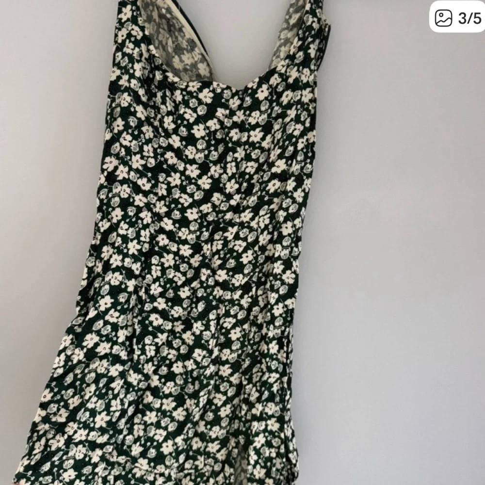 Reformation Forest Green Mini Dress with Cream Floral Print - Picture 2 of 6